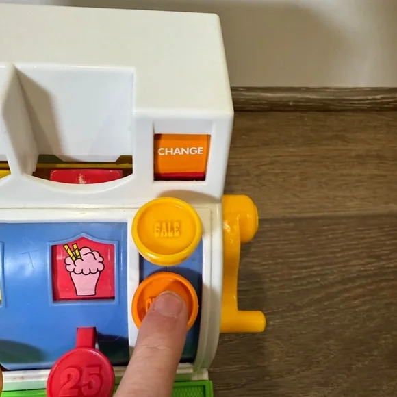 Vintage Fisher Price Cash Register, Working Bell, Functional Buttons, 5 Coins - Picture 7 of 14